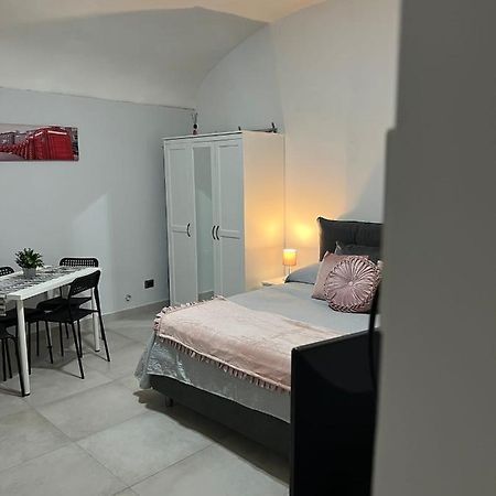 Chiaia Home 23 เนเปิลส์ ภายนอก รูปภาพ